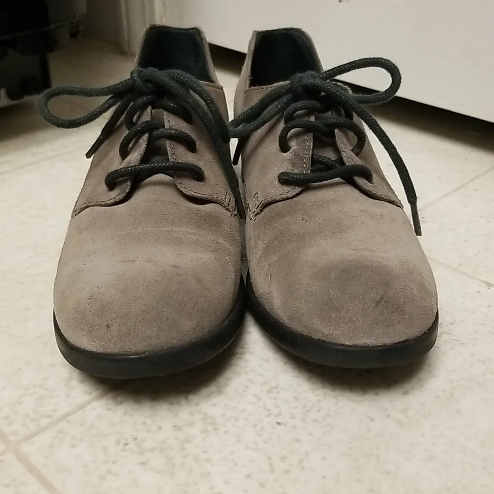 BORN suede Oxfords unisex